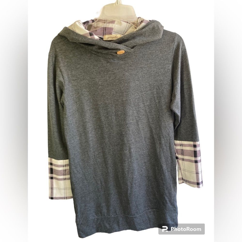 Yingkis Hoodie Tunic Pullover Gray Women’s Small Purple White Plaid Top NWOT